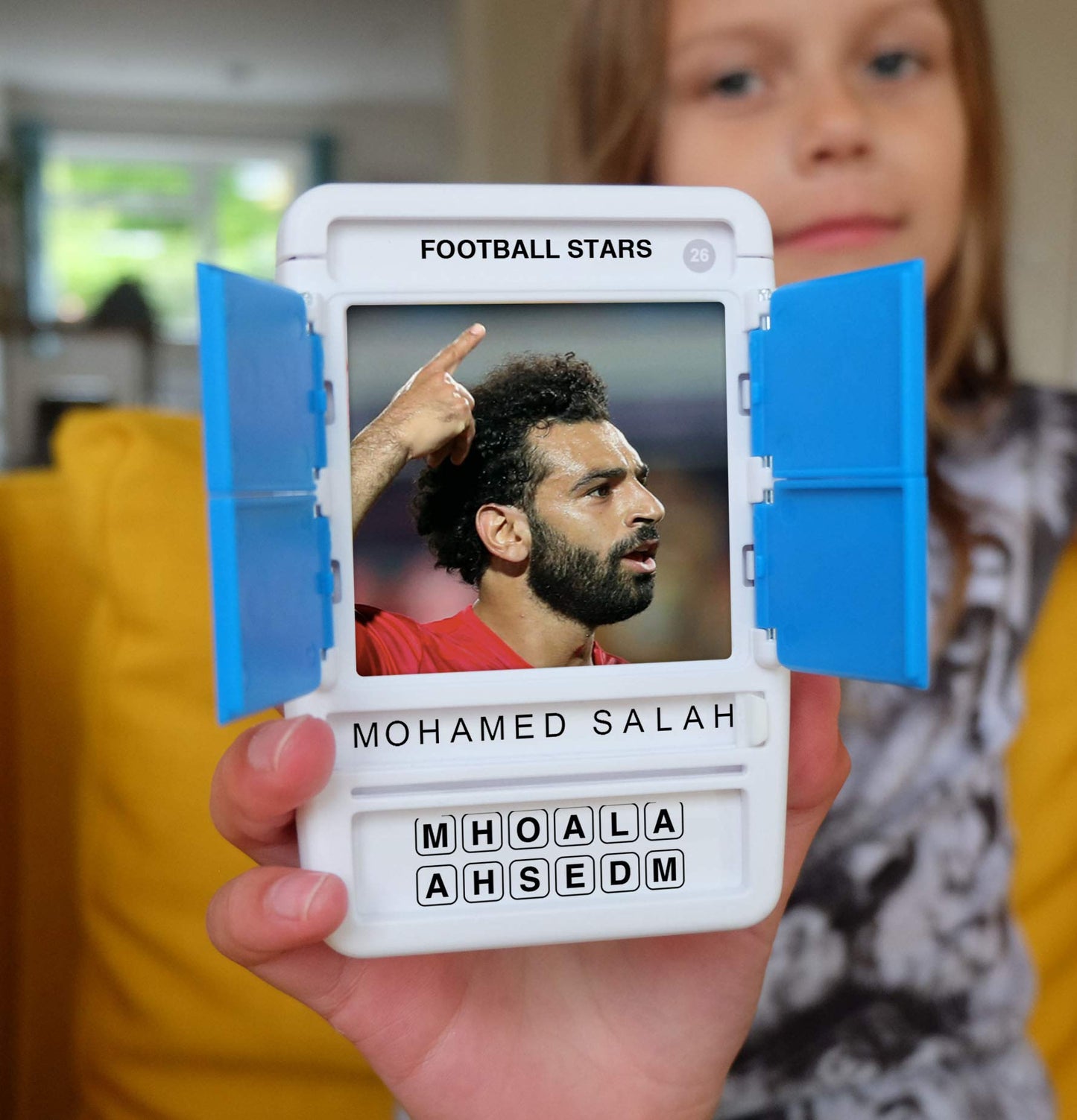 100 PICS Football Stars Travel Game - Guess 100 Players | Flash Cards with Slide Reveal Case | Quiz Card Game, Gift, Stocking Filler | For Kids and Adults | Ages 6+