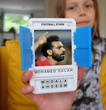 100 PICS Football Stars Travel Game - Guess 100 Players | Flash Cards with Slide Reveal Case | Quiz Card Game, Gift, Stocking Filler | For Kids and Adults | Ages 6+